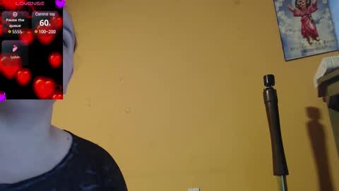 Snapshot of miaabrownn chatting on 19, 2, 2025 MIA online show from 19, 2, 2025