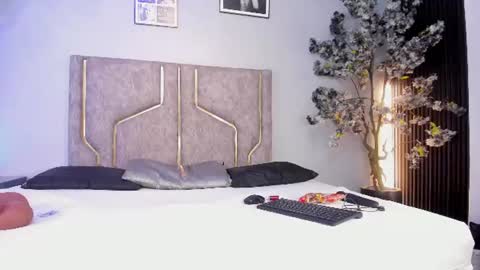 Snapshot of miaakittyy chatting on 25, 7, 2026 miaakittyy online show from 25, 7, 2026