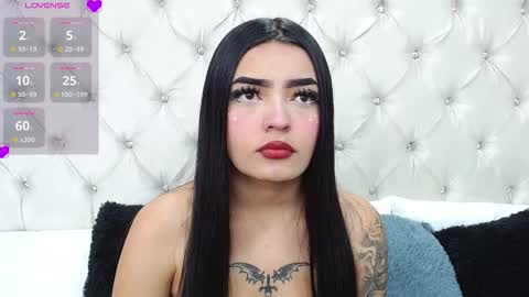 Snapshot of miaasmiith_ chatting on 16, 9, 2025 Alexandra online show from 16, 9, 2025
