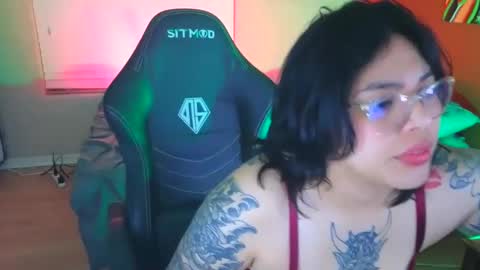 Mia online show from 25, 12, 2024