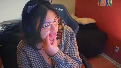 Mia online show from 24, 2, 2025