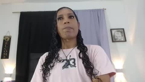 Snapshot of miacoock chatting on 10, 11, 2025 MiaCoock online show from 10, 11, 2025