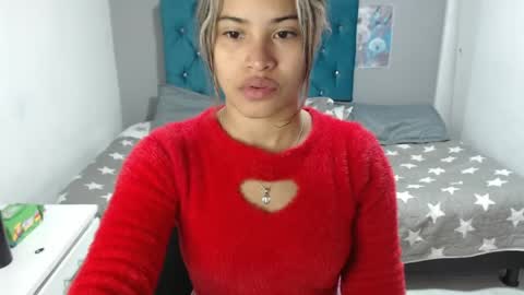 miacumgirl online show from 15, 4, 2026