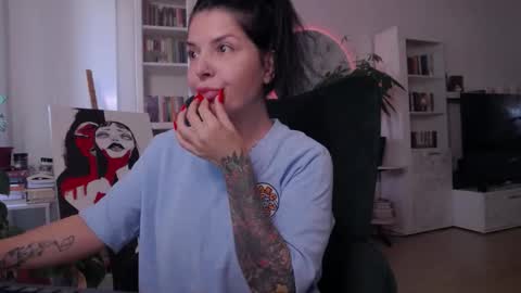 Snapshot of miacute4u chatting on 5, 10, 2025 miacute4u online show from 5, 10, 2025