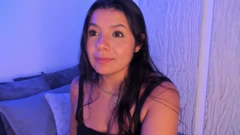 Snapshot of miadanielss chatting on 7, 10, 2025 IG Yojanagomez online show from 7, 10, 2025