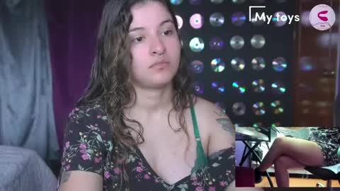 Mia online show from 11, 4, 2026