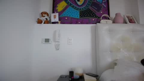 Mia online show from 2, 4, 2026