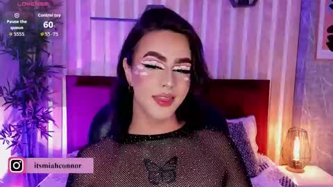 Mia Connor online show from 11, 11, 2025