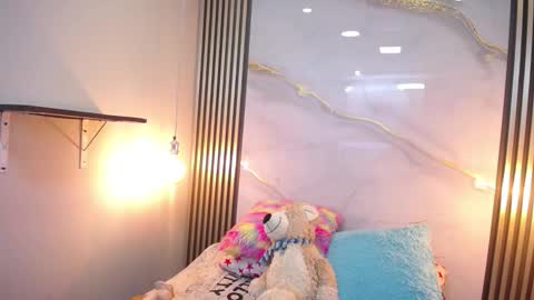 miah_princess online show from 21, 10, 2025