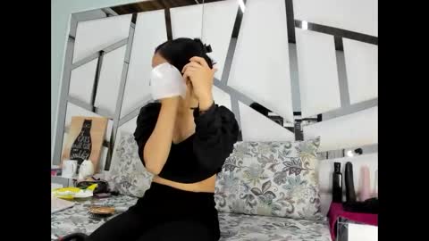 miaharper0 online show from 19, 5, 2026