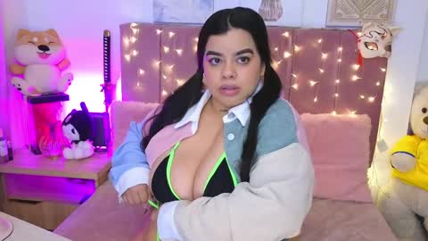Snapshot of miahjoness chatting on 10, 6, 2026 Miah Joness online show from 10, 6, 2026