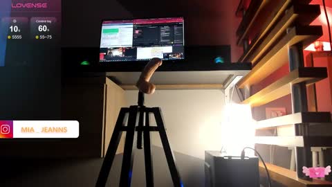 Mia online show from 29, 1, 2025