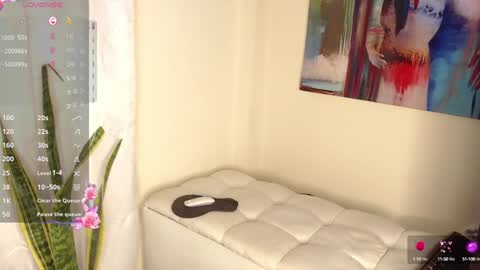 Snapshot of miakeys_ chatting on 3, 12, 2024 online show from 3, 12, 2024