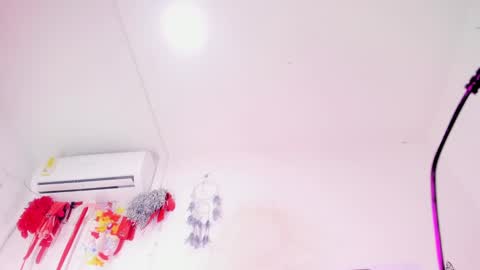 Snapshot of miakirshner_ chatting on 20, 1, 2025 miakirshner_ online show from 20, 1, 2025