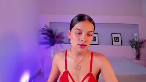Snapshot of mialux5 chatting on 16, 9, 2025 mialux5 online show from 16, 9, 2025