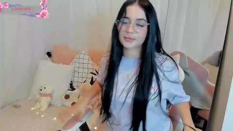 Snapshot of miamaiha chatting on 4, 12, 2025 mia 600am-1000am Colombia time online show from 4, 12, 2025