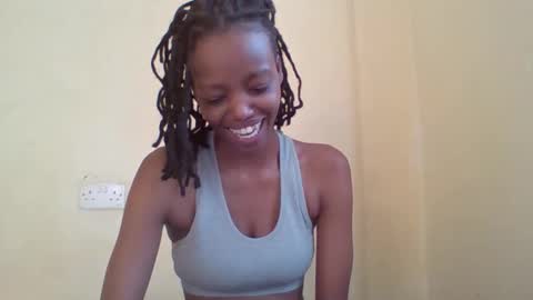 Snapshot of miami_muffin chatting on 31, 5, 2026 Muffin online show from 31, 5, 2026