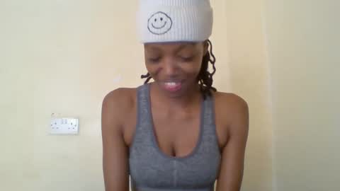 Snapshot of miami_muffin chatting on 2, 6, 2026 Muffin online show from 2, 6, 2026