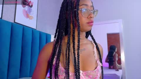 Snapshot of miamidnight1 chatting on 27, 4, 2026 Mia online show from 27, 4, 2026