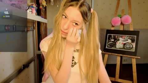 Snapshot of miamooonn chatting on 4, 6, 2026 MiaMoon online show from 4, 6, 2026