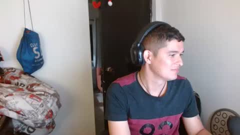 miaou_miaou online show from 12, 5, 2026