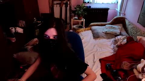 Snapshot of miaowhowl chatting on 23, 2, 2025 Kristien online show from 23, 2, 2025