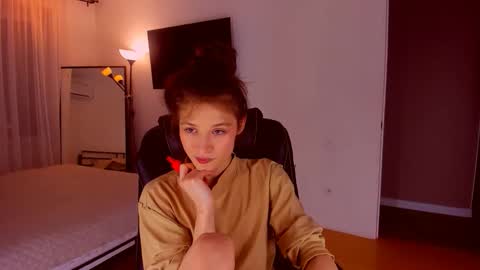 Mia online show from 5, 2, 2026