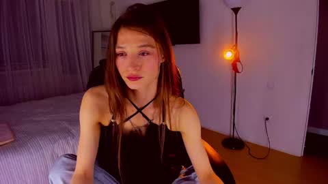 Snapshot of miapaw chatting on 18, 4, 2026 Mia online show from 18, 4, 2026