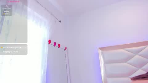 Sweetie Mia online show from 1, 3, 2025