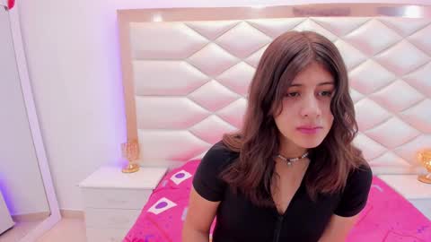 Sweetie Mia online show from 3, 3, 2025