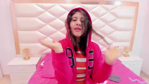 Sweetie Mia online show from 12, 3, 2025