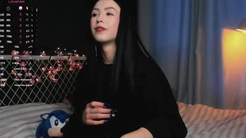 Snapshot of miarielle chatting on 4, 6, 2026 Liz online show from 4, 6, 2026