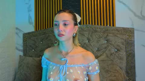Snapshot of miaroldan chatting on 23, 3, 2026 miaroldan online show from 23, 3, 2026