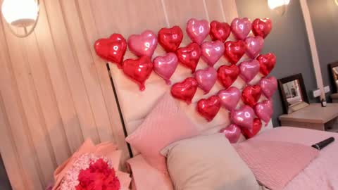 Mia online show from 14, 2, 2025