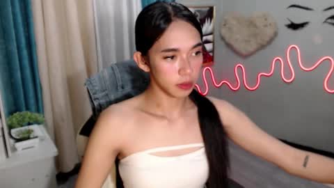 Mia online show from 13, 2, 2025