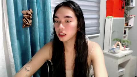Snapshot of miatrixs chatting on 8, 5, 2026 Mia online show from 8, 5, 2026