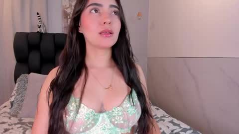 Snapshot of miavelvet1 chatting on 23, 5, 2026 miavelvet1 online show from 23, 5, 2026