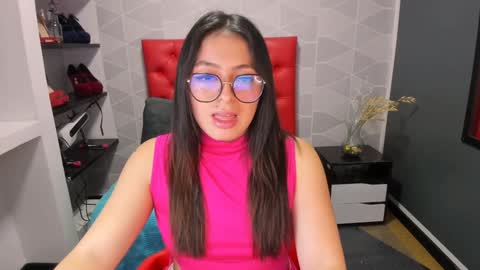 M I A W I L S online show from 13, 12, 2024
