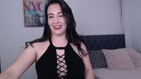 Snapshot of miawilson_1 chatting on 9, 5, 2026 Mia Wilson online show from 9, 5, 2026