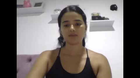 Snapshot of micaelamoreno18 chatting on 28, 5, 2026 micaelamoreno18 online show from 28, 5, 2026