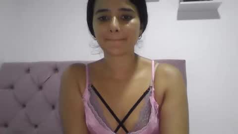 Snapshot of micaelamoreno18 chatting on 30, 5, 2026 micaelamoreno18 online show from 30, 5, 2026