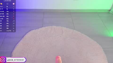         online show from 10, 2, 2025