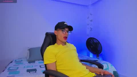 Snapshot of michael_jordan_xxx chatting on 23, 10, 2025 JORDAN online show from 23, 10, 2025