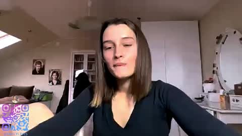 Snapshot of michael_pors chatting on 27, 10, 2025 Emily online show from 27, 10, 2025