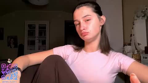 Snapshot of michael_pors chatting on 24, 11, 2025 Emily online show from 24, 11, 2025