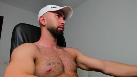 Snapshot of michaelevansx chatting on 11, 12, 2024 MichaelEvansx online show from 11, 12, 2024