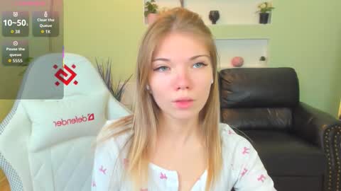 Snapshot of michafox chatting on 24, 2, 2026 michafox online show from 24, 2, 2026