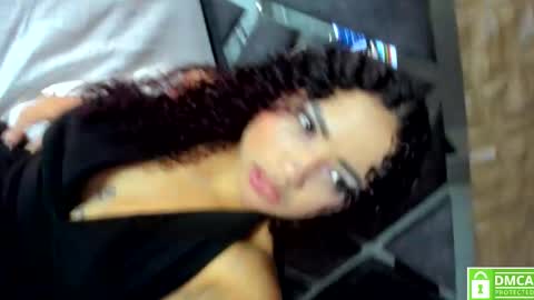 Snapshot of michell__evans chatting on 17, 10, 2025 Michell online show from 17, 10, 2025