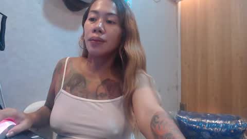 Snapshot of michelle_ux chatting on 13, 9, 2025 michelle_ux online show from 13, 9, 2025