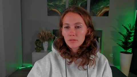 Snapshot of michelleortis chatting on 5, 12, 2024 MichelleOrtis online show from 5, 12, 2024